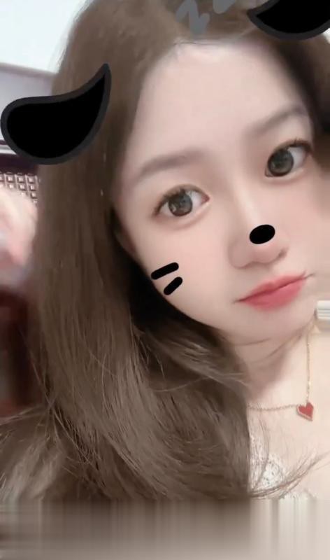 白嫩长腿少妇