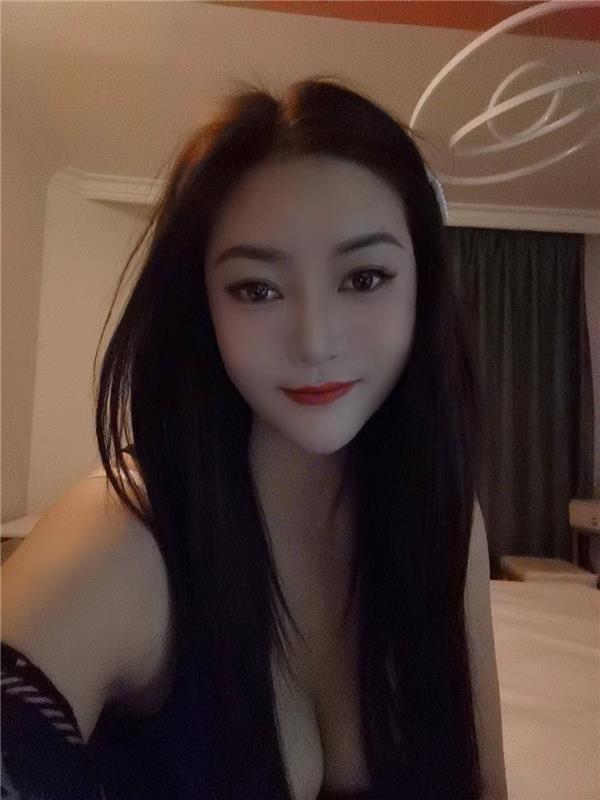 丰乳肥臀气质御姐