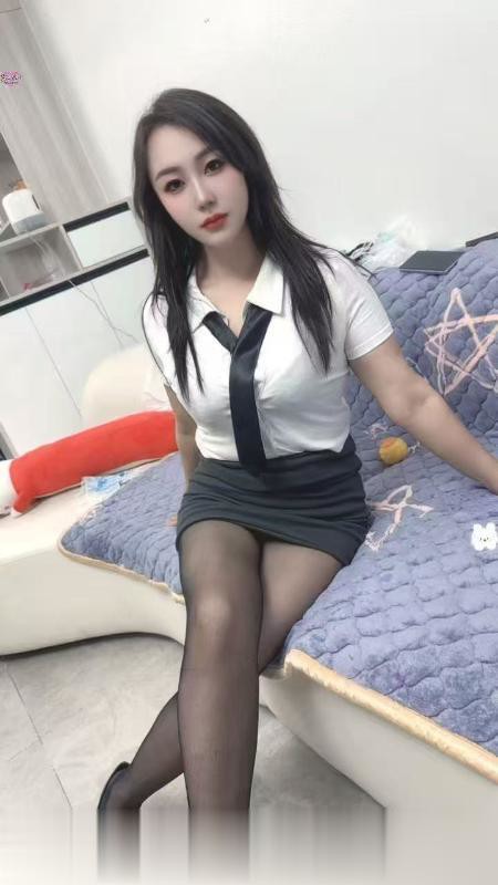 性感黑丝萝莉