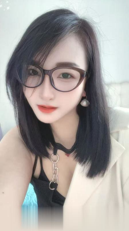 深喉锁喉女神